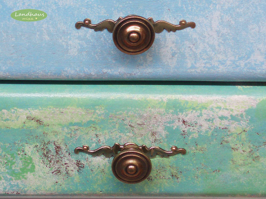 Großer Vintage Küchenschrank "Ella" ♥ Shabby Chic , Landhausmixx Landhausmixx Cozinhas campestres Armários e estantes