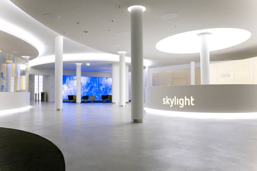 Skylight Foyer, MAASS-Licht Lichtplanung MAASS-Licht Lichtplanung Комерційні приміщення Офісні будівлі