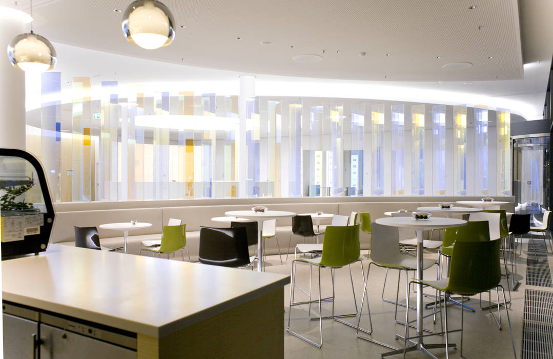 Skylight Café MAASS-Licht Lichtplanung Moderne Bürogebäude