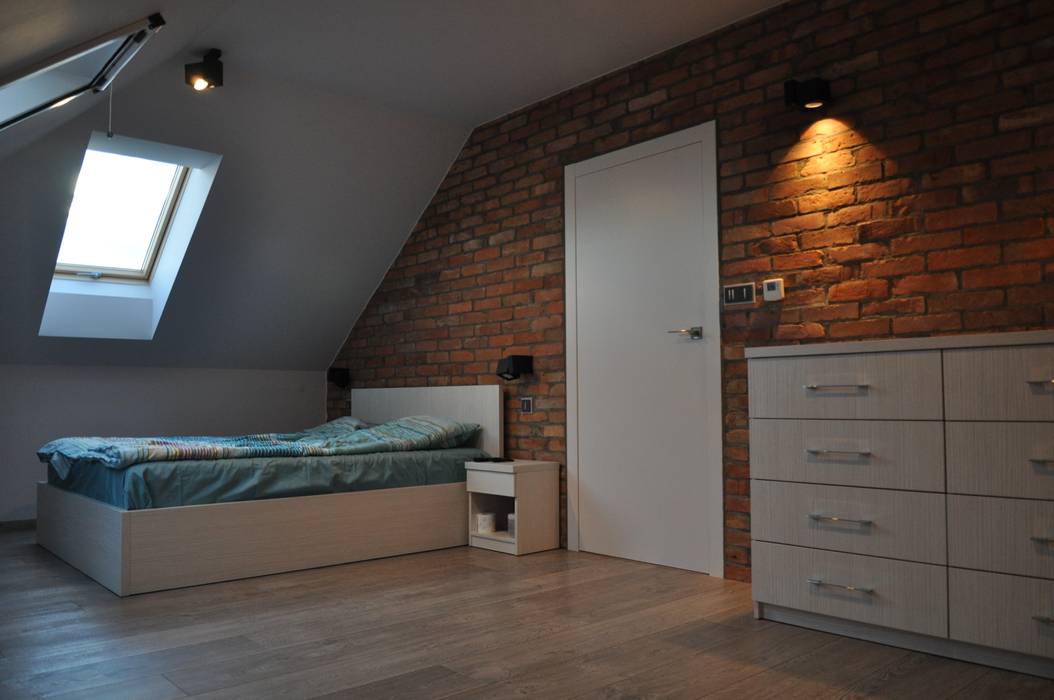 Brick in the wall ..... stairs to heaven;), Perfect Home Perfect Home Modern Bedroom