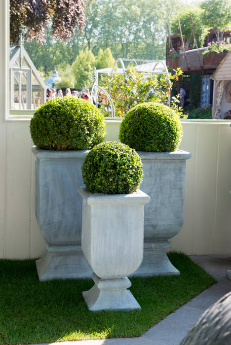 Roma Planters A Place In The Garden Ltd. Rustic style garden Plant pots & vases