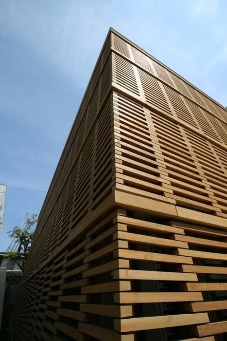 Wooden Box/Building 13th of Meiji Gakuin Un iversity, Yoshiharu Shimazaki Architect Studio,INC Yoshiharu Shimazaki Architect Studio,INC Commercial spaces Schools