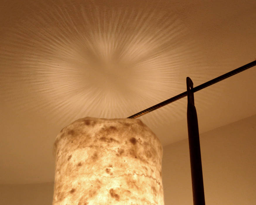 Vaeste Ceiling Lamp in nunofelt, Judith Byberg Judith Byberg Case in stile scandinavo Accessori & Decorazioni