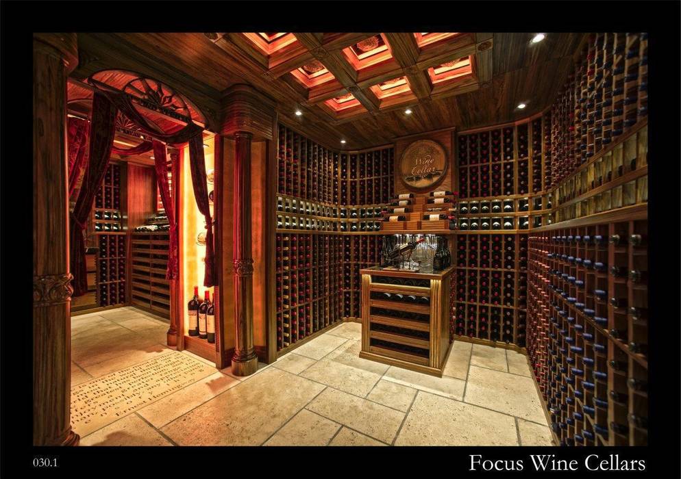 Residential Cellar in HoManTin, Hong Kong, Focus Wine Cellars: classic by Focus Wine Cellars, Classic