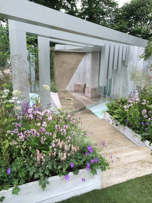 garden of solitude: modern by Alexandra Froggatt Design, Modern