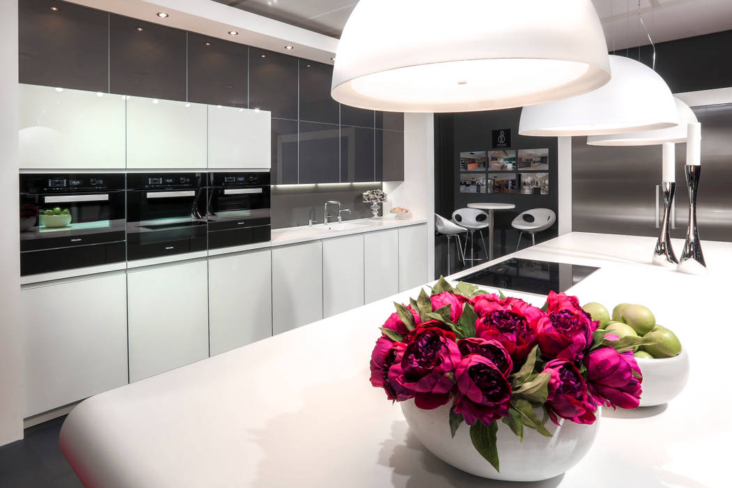 GRAND DESIGNS LIVE 2014, Diane Berry Kitchens Diane Berry Kitchens Modern kitchen