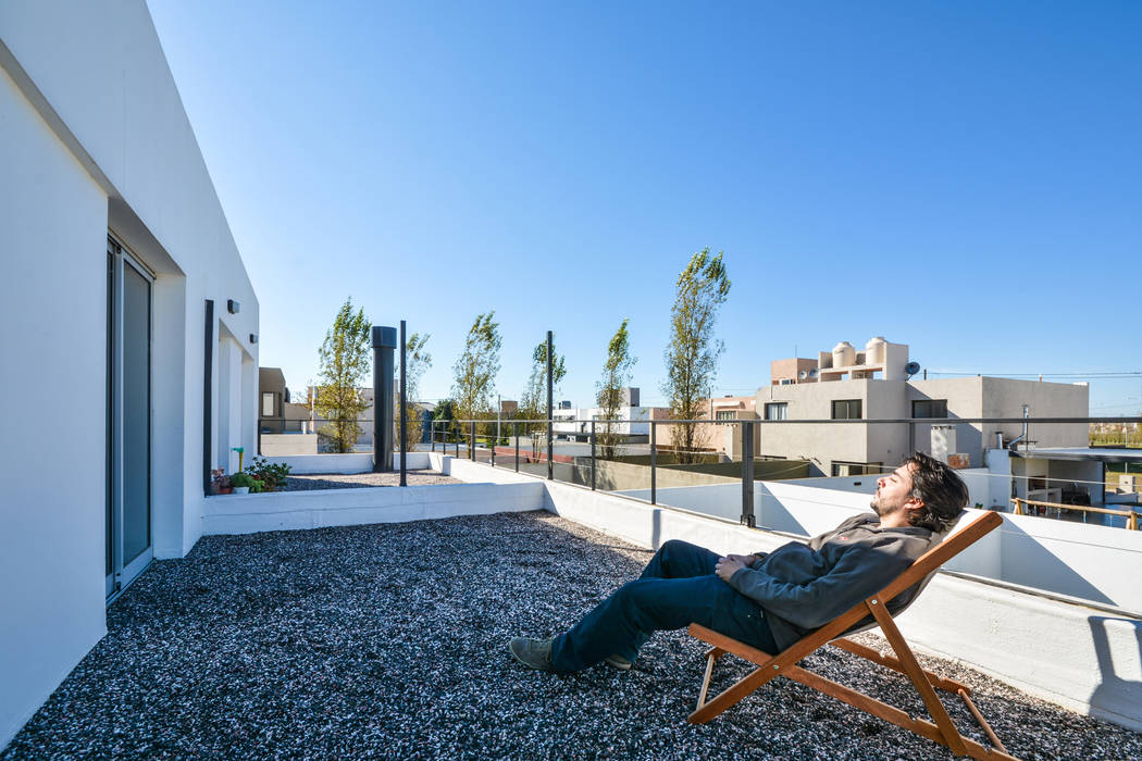 CASAS ADOSADAS, Estudio A+3 Estudio A+3 Terrace