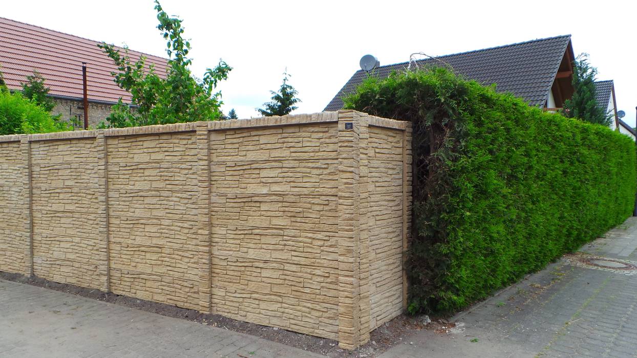 Betonzäune-Sichtschutz , Triumph-Zaunsysteme Triumph-Zaunsysteme Mediterranean style garden Fencing & walls