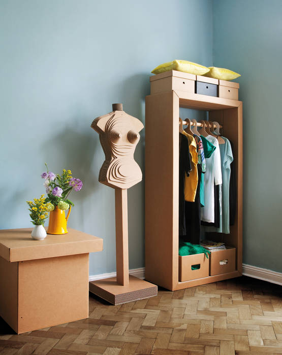 Garderobe ADAM RIESE und Figur HEIDI homify