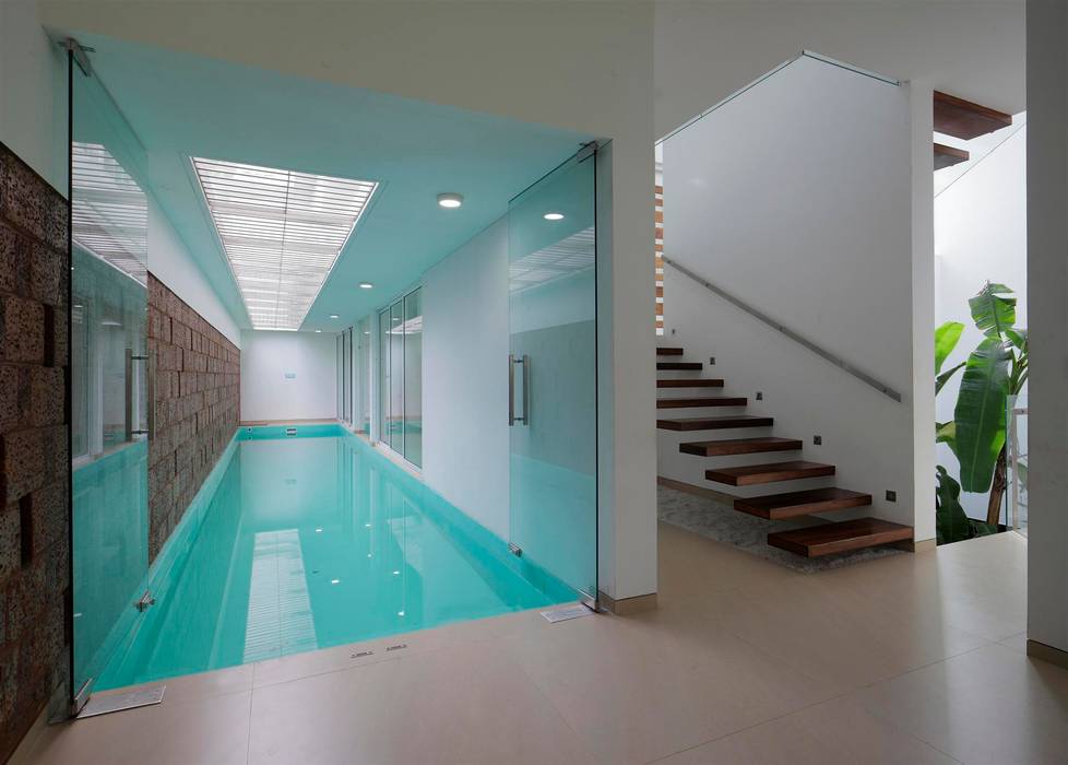 The running wall residence lijo.reny.architects case | homify