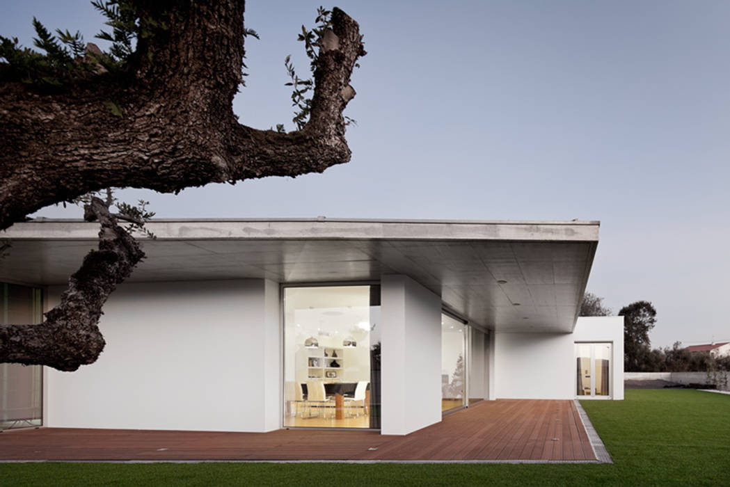 XIEIRA HOUSE II, A2+ ARQUITECTOS A2+ ARQUITECTOS Single family home Concrete