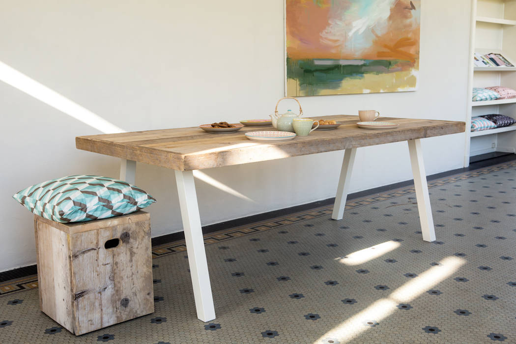 Tisch Bauholz mit Stahlbeinen PURE Wood Design Skandinavische Esszimmer Tische