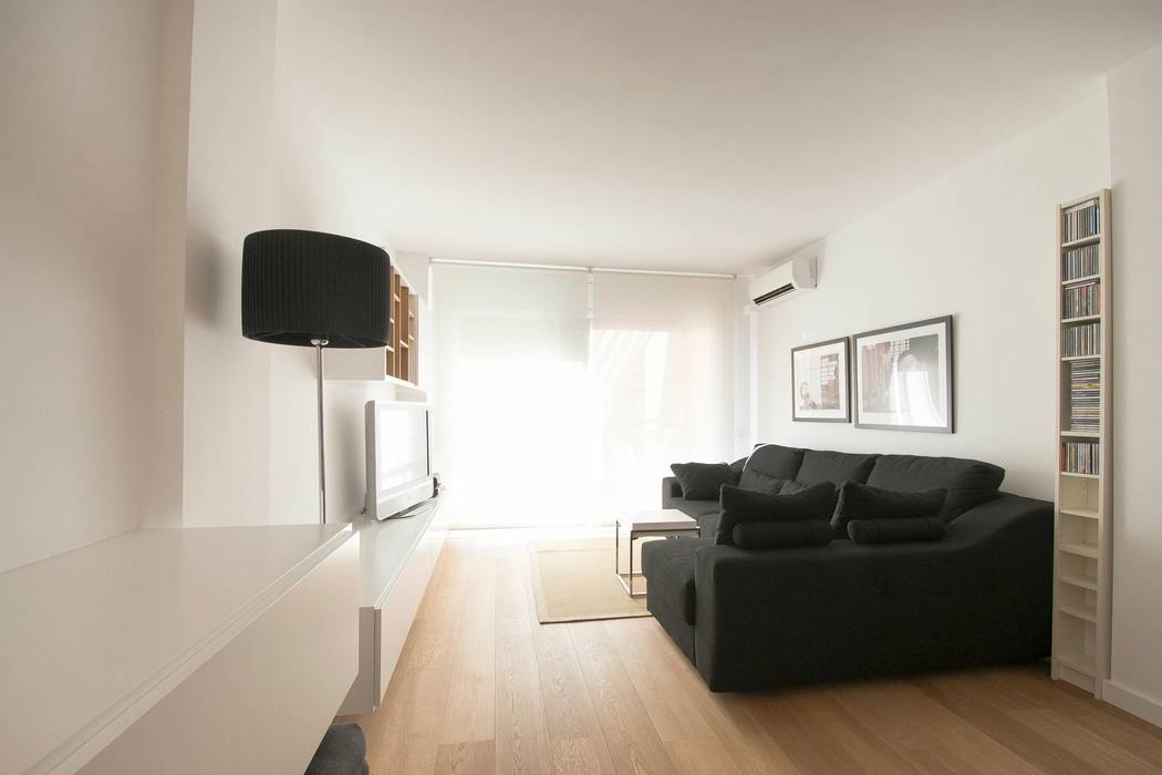 Vivienda en blanco i negro, lauraStrada Interiors lauraStrada Interiors Casas de estilo minimalista