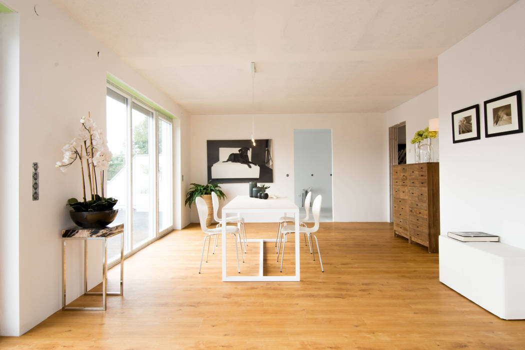 Home Staging leere Immobilie Essen-Heisingen, Luna Homestaging Luna Homestaging Sala da pranzo moderna