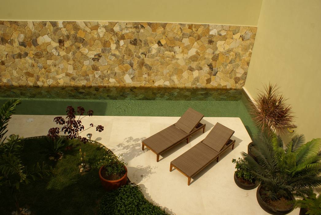 K House, arqflores / architect arqflores / architect Jardines de estilo minimalista