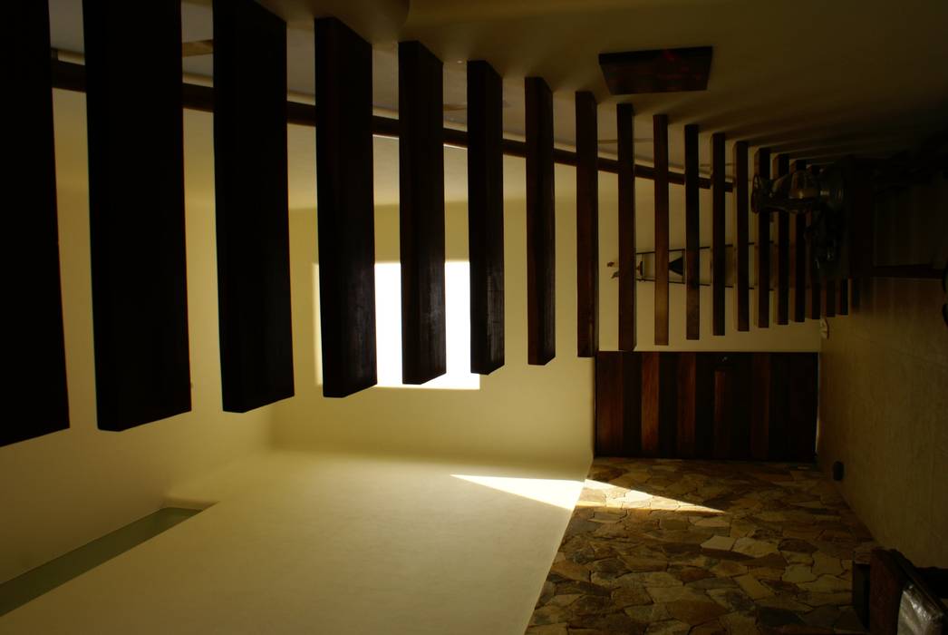 Casa K, arqflores / architect arqflores / architect Pasillos, vestíbulos y escaleras minimalistas