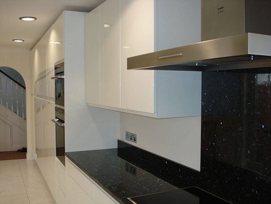 Handleless Kitchen Rugby, The Leicester Kitchen Co. Ltd The Leicester Kitchen Co. Ltd