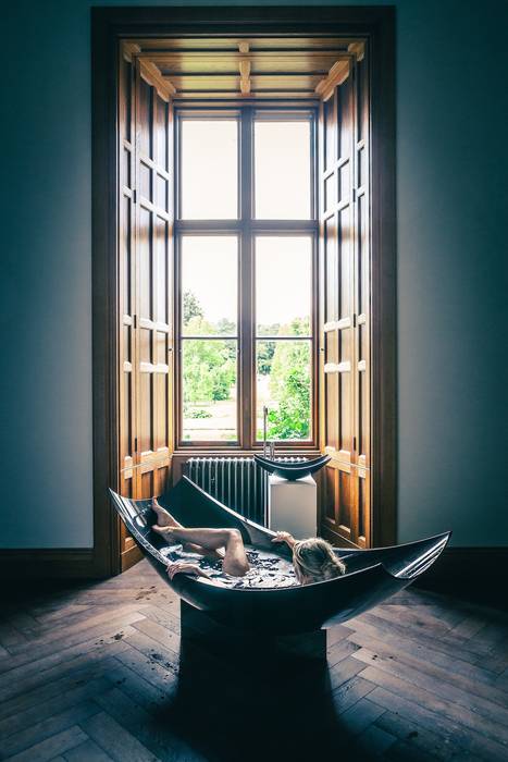 Freistehende Badewanne aus Carbon/Kohlefaser Design by Torsten Müller Baños de estilo ecléctico Bañeras y duchas