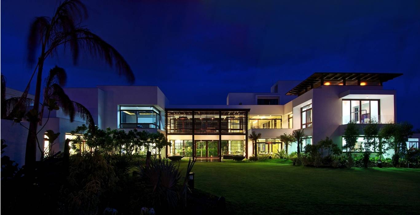 The Frill House, Hiren Patel Architects Hiren Patel Architects Espaços