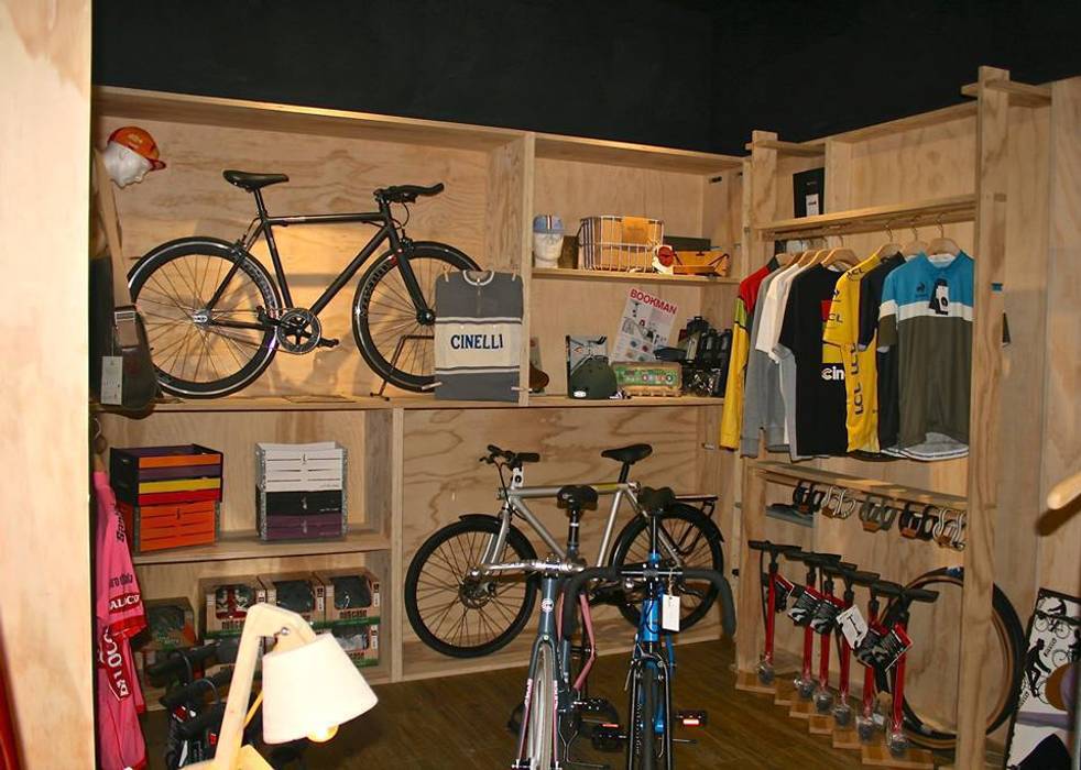 OLTRE+ store design & bike, GUPACASANATURALE GUPACASANATURALE