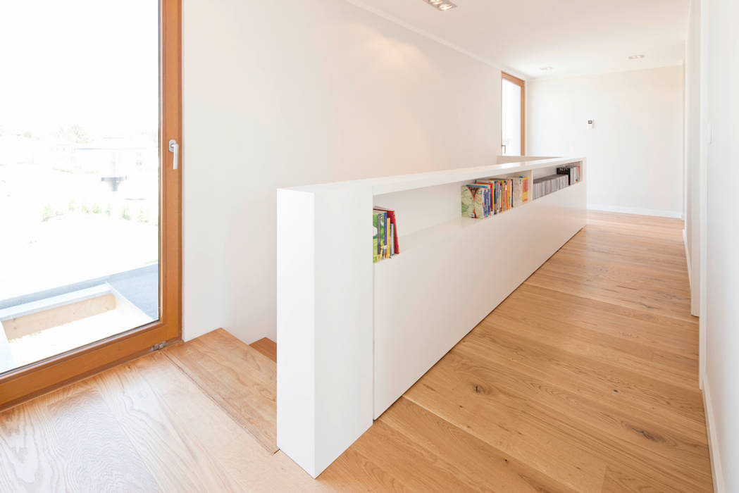 'Haus 4K' - Einfamilien-Wohnhaus , in_design architektur in_design architektur Modern walls & floors