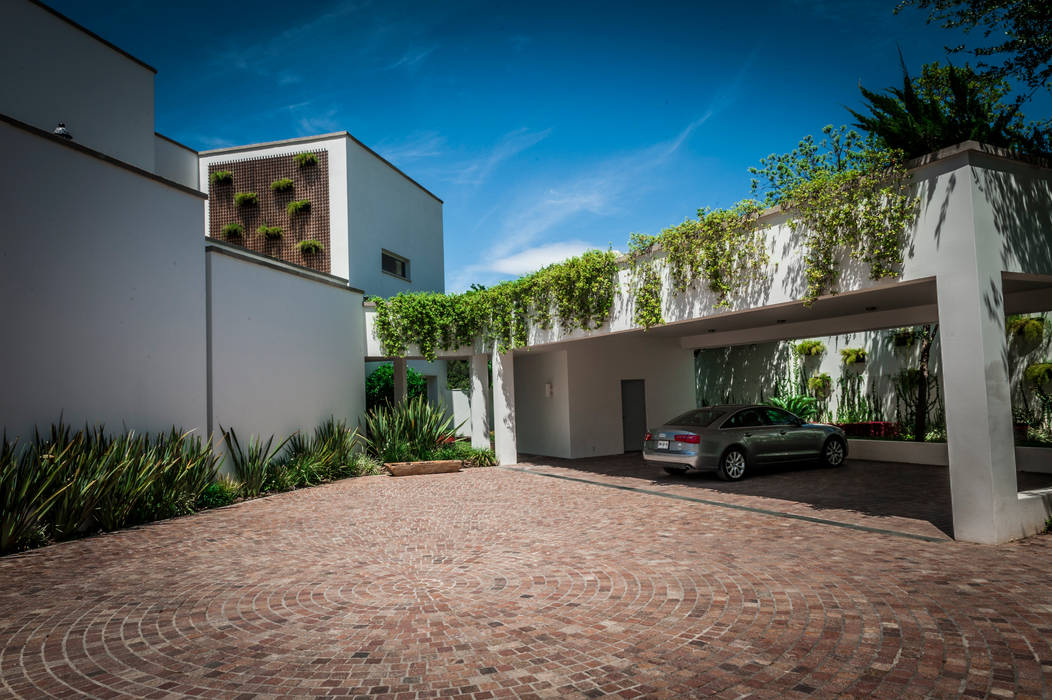 Casa Villarreal, Urban Landscape Urban Landscape Jardines modernos