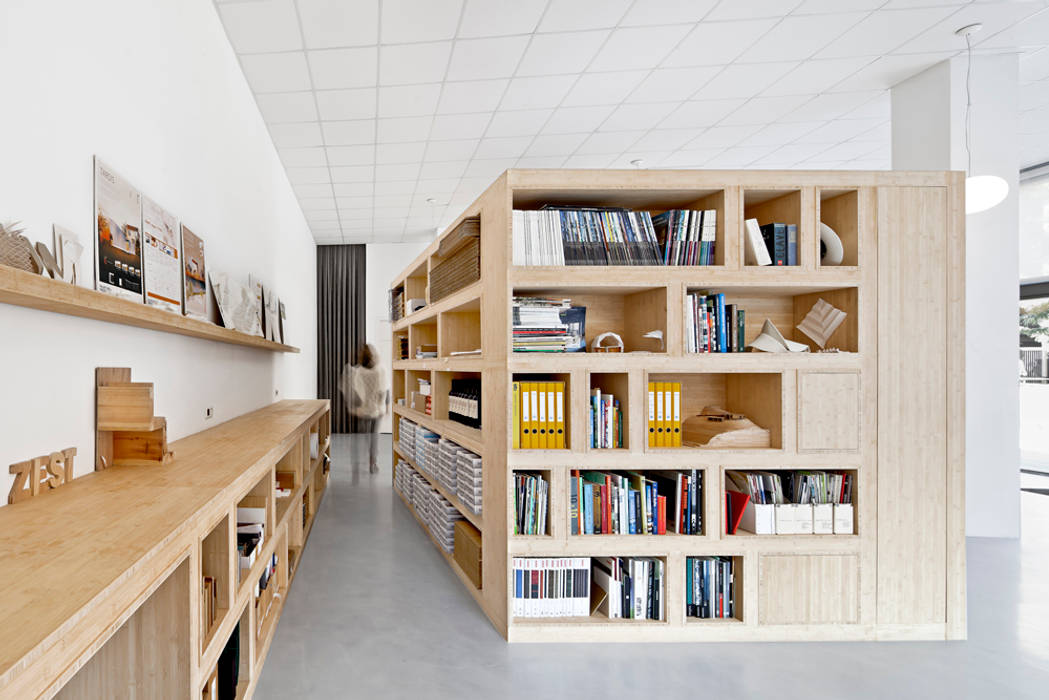 Office Dones del 36, ZEST Architecture ZEST Architecture ห้องทำงาน/อ่านหนังสือ