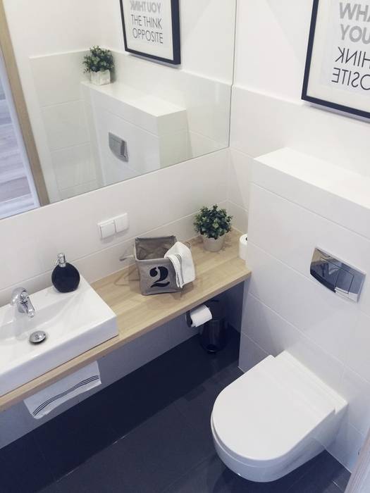 Dom jednorodzinny projekt parteru, White Interior Design White Interior Design Scandinavian style bathrooms