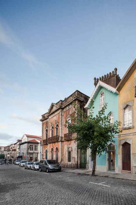 The Three Cusps Chalet, Tiago do Vale Arquitectos Tiago do Vale Arquitectos Casas eclécticas