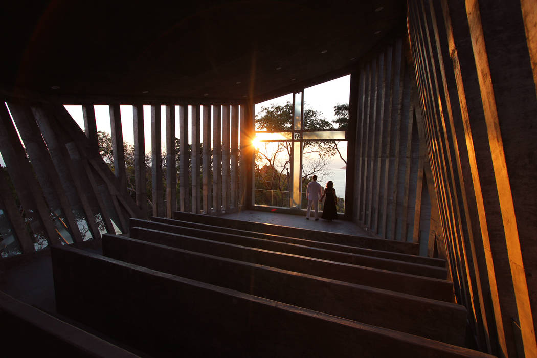 Sunset Chapel, BNKR Arquitectura BNKR Arquitectura Espacios