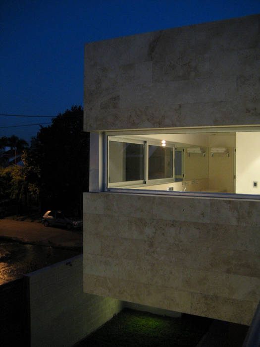 CASA RC, ESTUDIO GEYA ESTUDIO GEYA Minimalist house