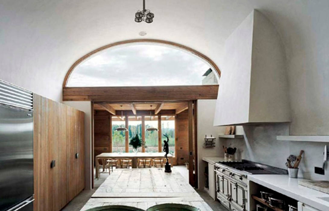 Casa del Baix Emporda 1, fuusta fuusta Кухня в средиземноморском стиле Шкафы и полки