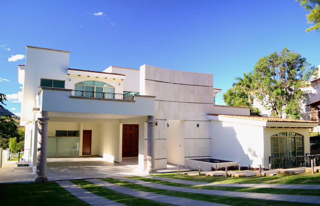 Casa Colomos, Excelencia en Diseño Excelencia en Diseño Casas clássicas