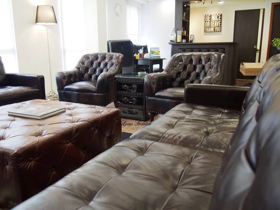 Leather Furniture Locus Habitat Phòng khách phong cách kinh điển Sofas & armchairs