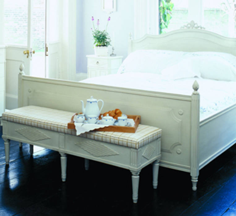 Bedroom design, Gustavian Gustavian Classic style bedroom Beds & headboards