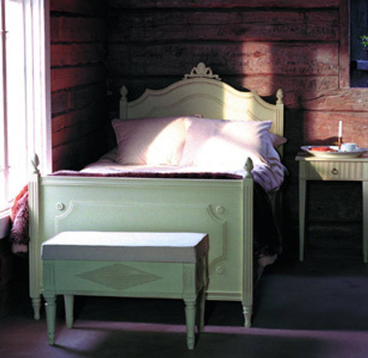 Bedroom design, Gustavian Gustavian クラシカルスタイルの 寝室 ベッド＆ヘッドボード