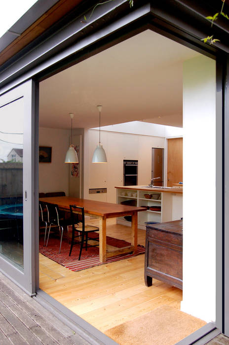 Cossins Road, Redland, Emmett Russell Architects Emmett Russell Architects Dining room