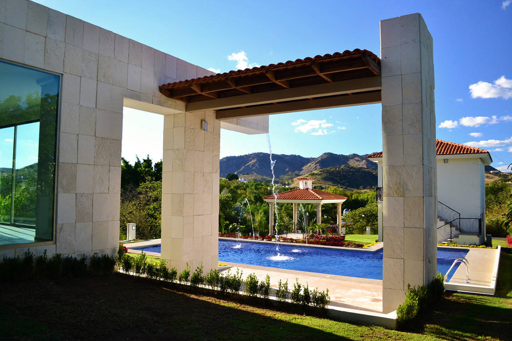 Casa Colomos, Excelencia en Diseño Excelencia en Diseño Piscine classique