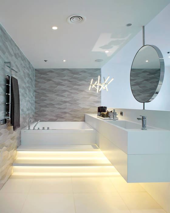ÁTICO BILOV, Molins Design Molins Design Mediterranean style bathrooms