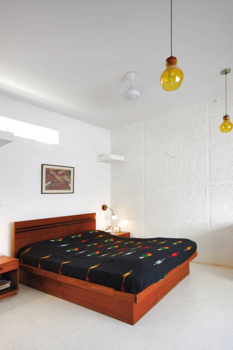 master bedroom: modern by Gaurav Roy Choudhury Architects,Modern