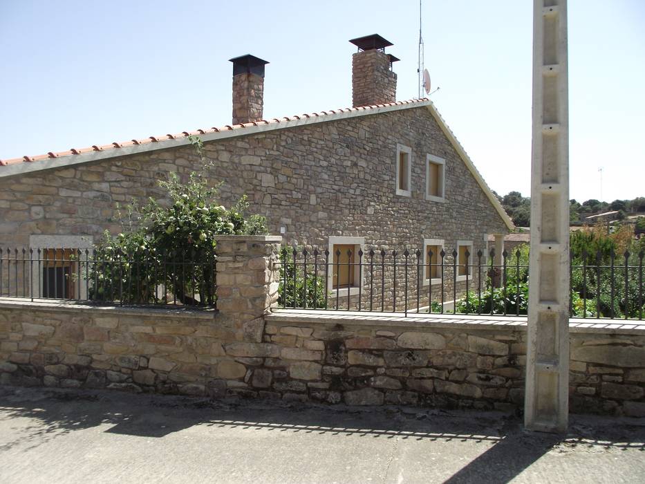 VIVIENDA UNIFAMILIAR , Meana Arquitectos Meana Arquitectos Casas de estilo rural