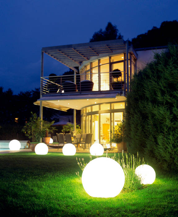 Moonlight Vollkugel, MOONLIGHT International GMBH MOONLIGHT International GMBH Jardines de estilo moderno Iluminación