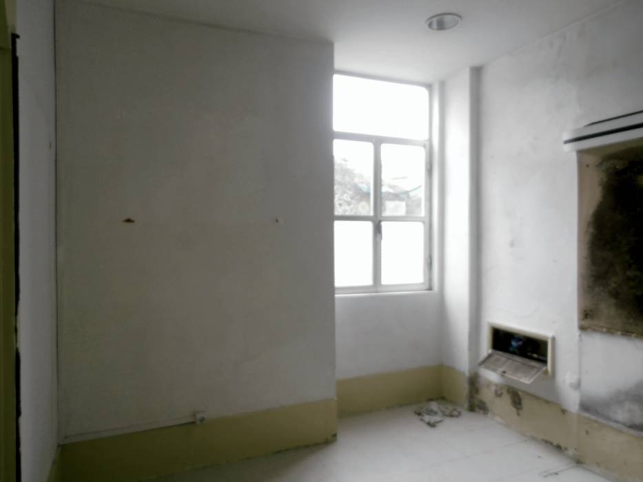 ผสมผสาน  โดย Tiago do Vale Arquitectos, ผสมผสาน   