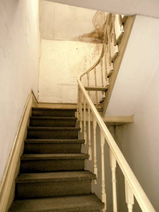 انتقائي  تنفيذ Tiago do Vale Arquitectos, إنتقائي   