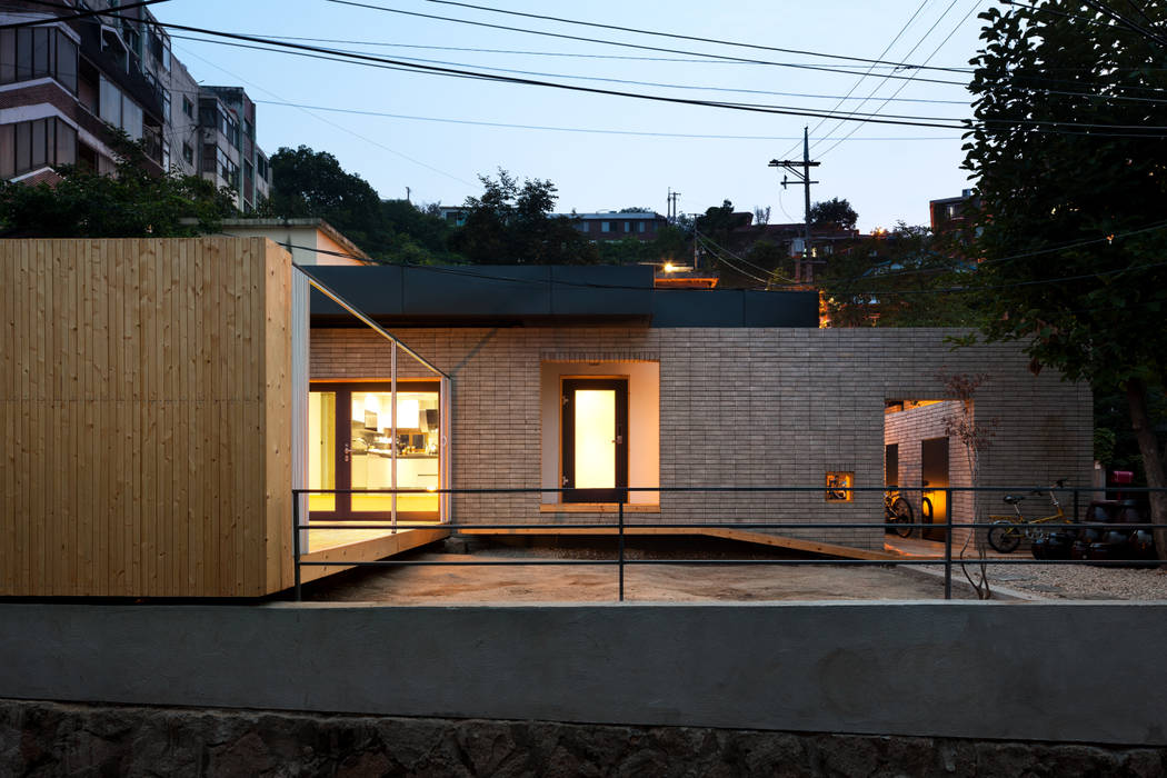 재훈이네 집수리(Jaehoon's Jip-Soori), 무회건축연구소 무회건축연구소 Casas modernas