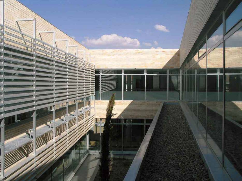 Vista del patio central homify