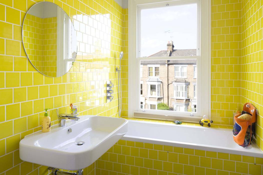 Huddleston Road, Sam Tisdall Architects LLP Sam Tisdall Architects LLP Modern bathroom