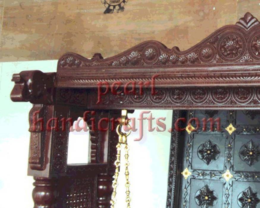 Heavy carved swing, Pearl Handicrafts Pearl Handicrafts Asian style living room Sofas & armchairs