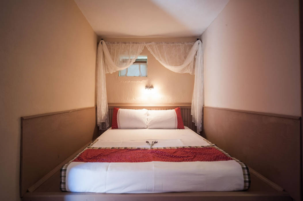 Pırpır Damı, ARAL TATİLÇİFTLİĞİ ARAL TATİLÇİFTLİĞİ Modern Yatak Odası