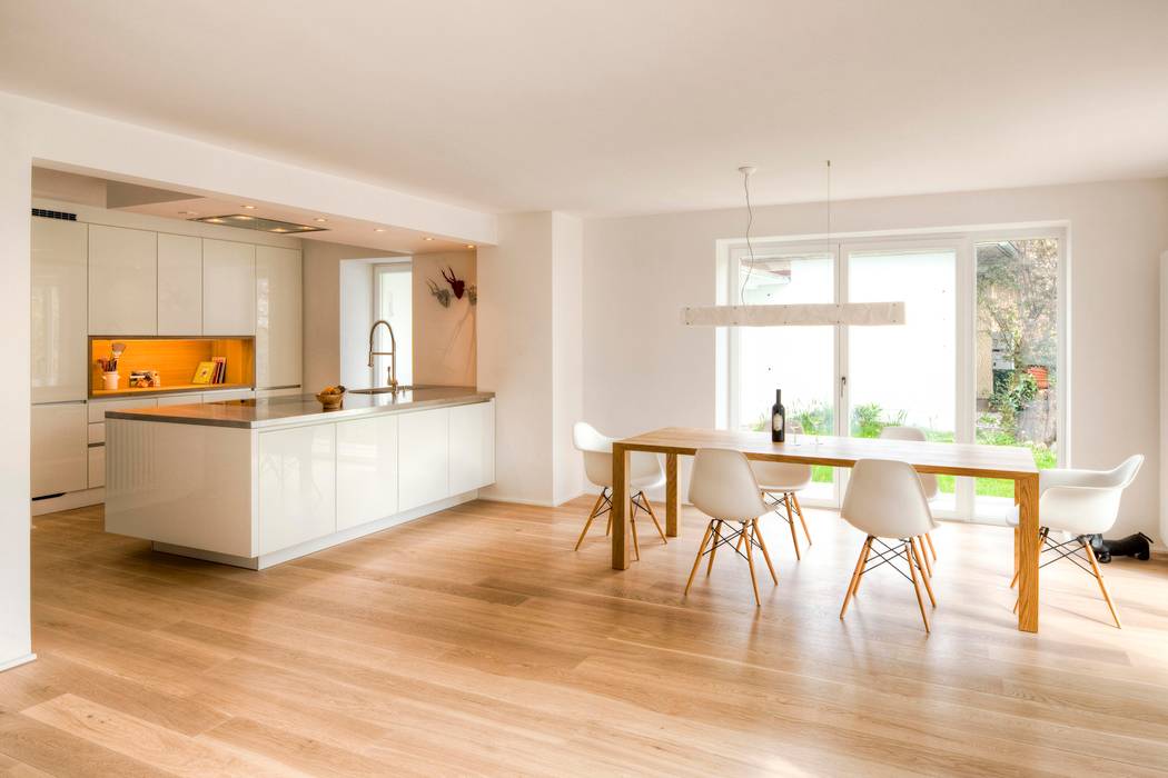 Wohnhaus in Witikon, hausbuben architekten gmbh hausbuben architekten gmbh Country style dining room